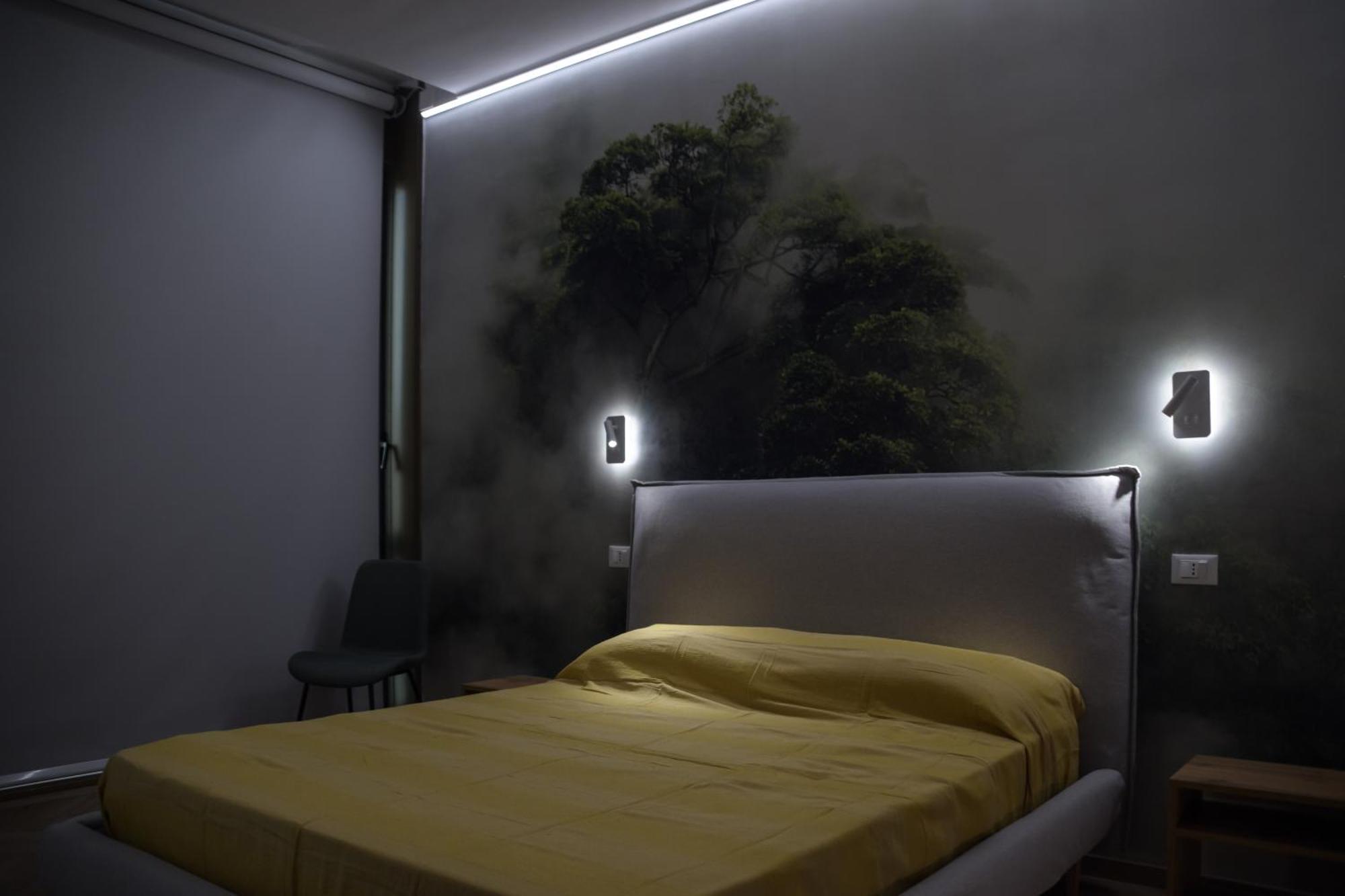 Politeama Crystal Rooms Palermo Bagian luar foto