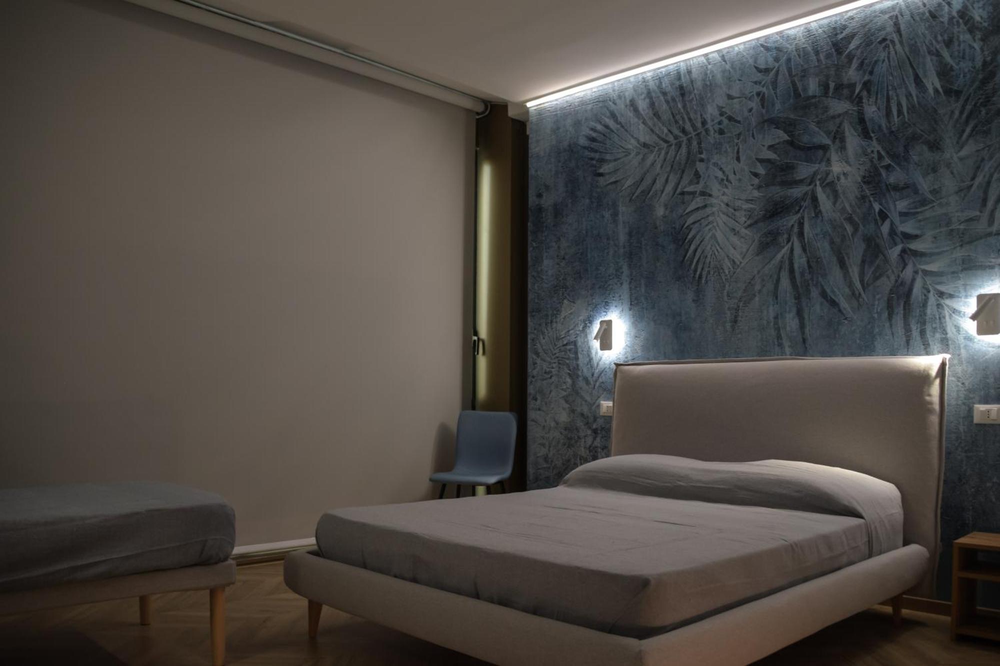 Politeama Crystal Rooms Palermo Bagian luar foto