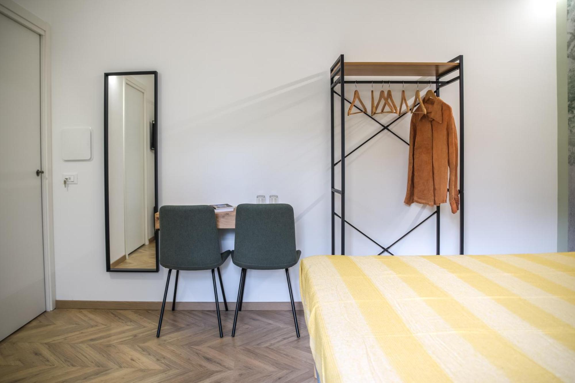 Politeama Crystal Rooms Palermo Bagian luar foto