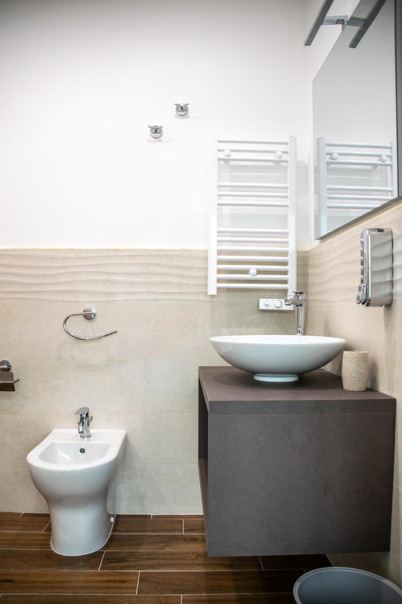 Politeama Crystal Rooms Palermo Bagian luar foto