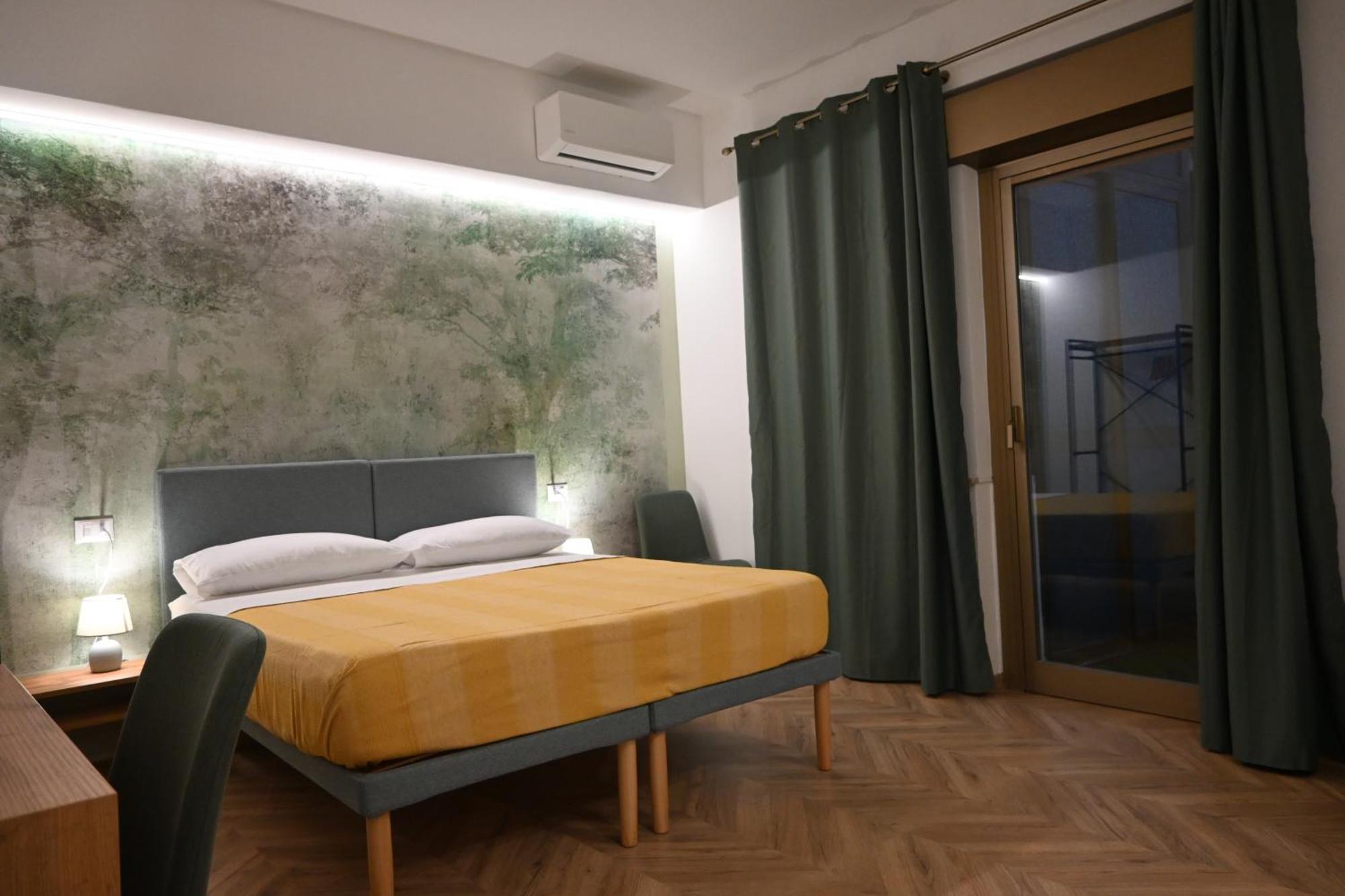 Politeama Crystal Rooms Palermo Bagian luar foto